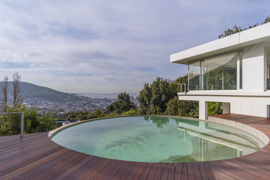 4 Bedroom Property for Sale in Higgovale Western Cape